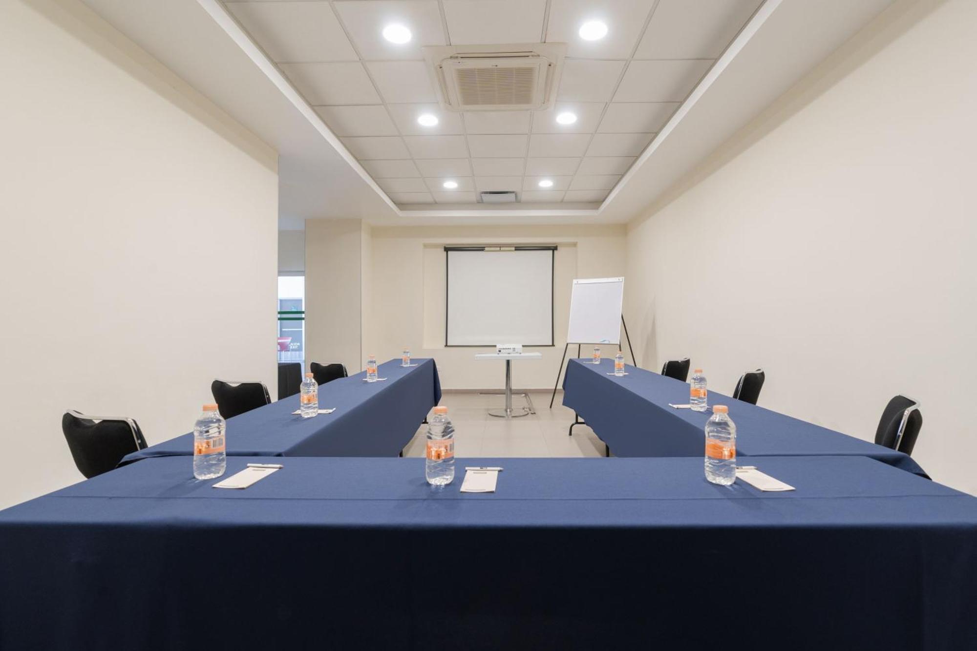 Hotel Express Junior Centro