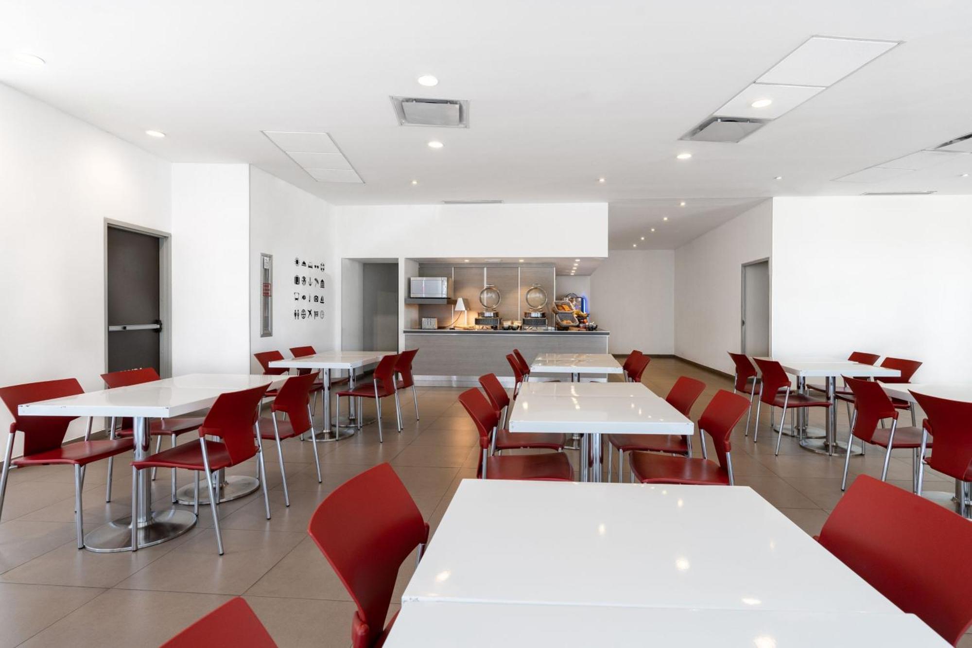 Express Junior Centro Hotel 3*