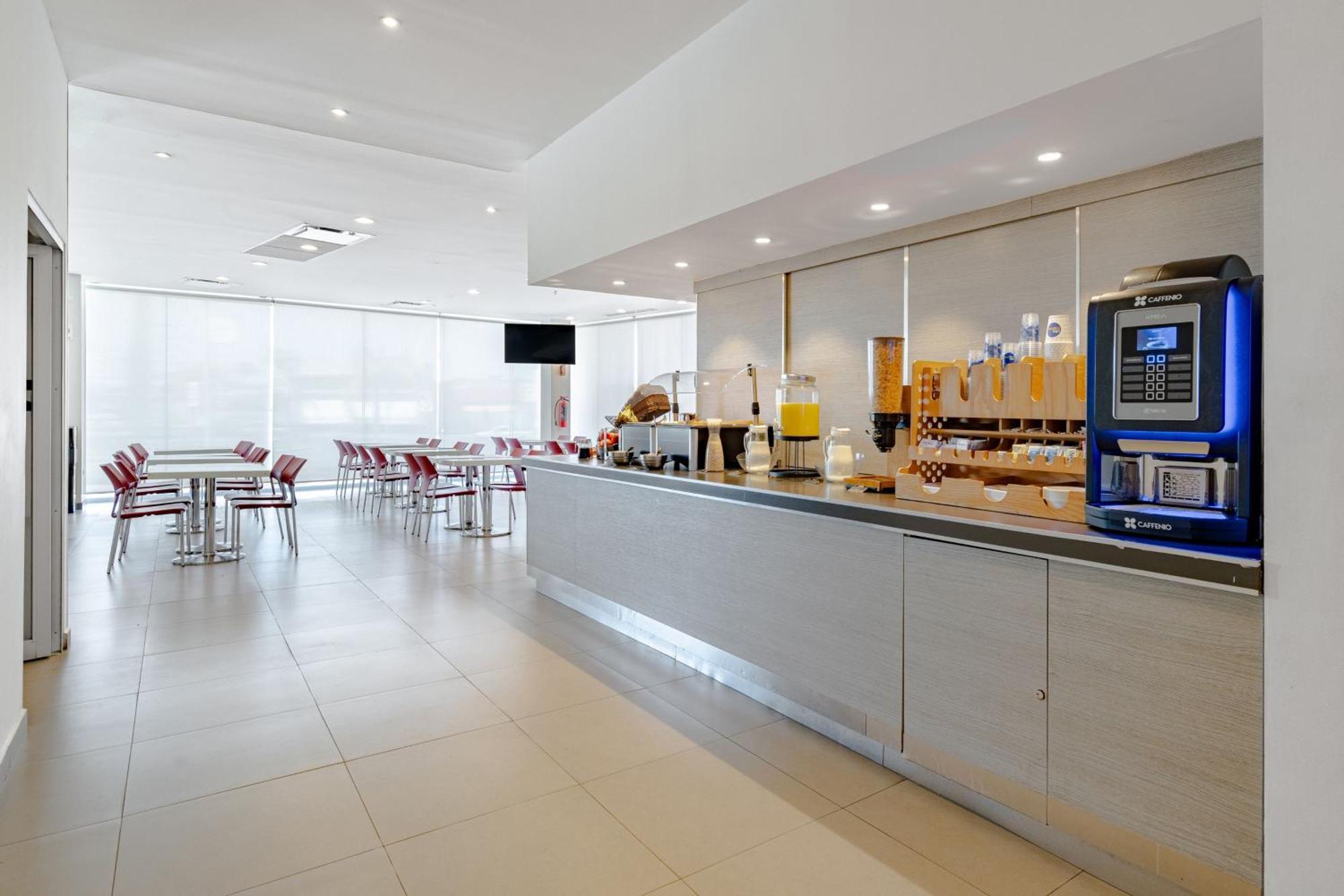 Express Junior Centro 3*