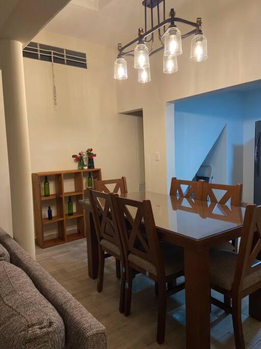 Сasa de vacaciones Casaninos, Casa De La Gente Buena *