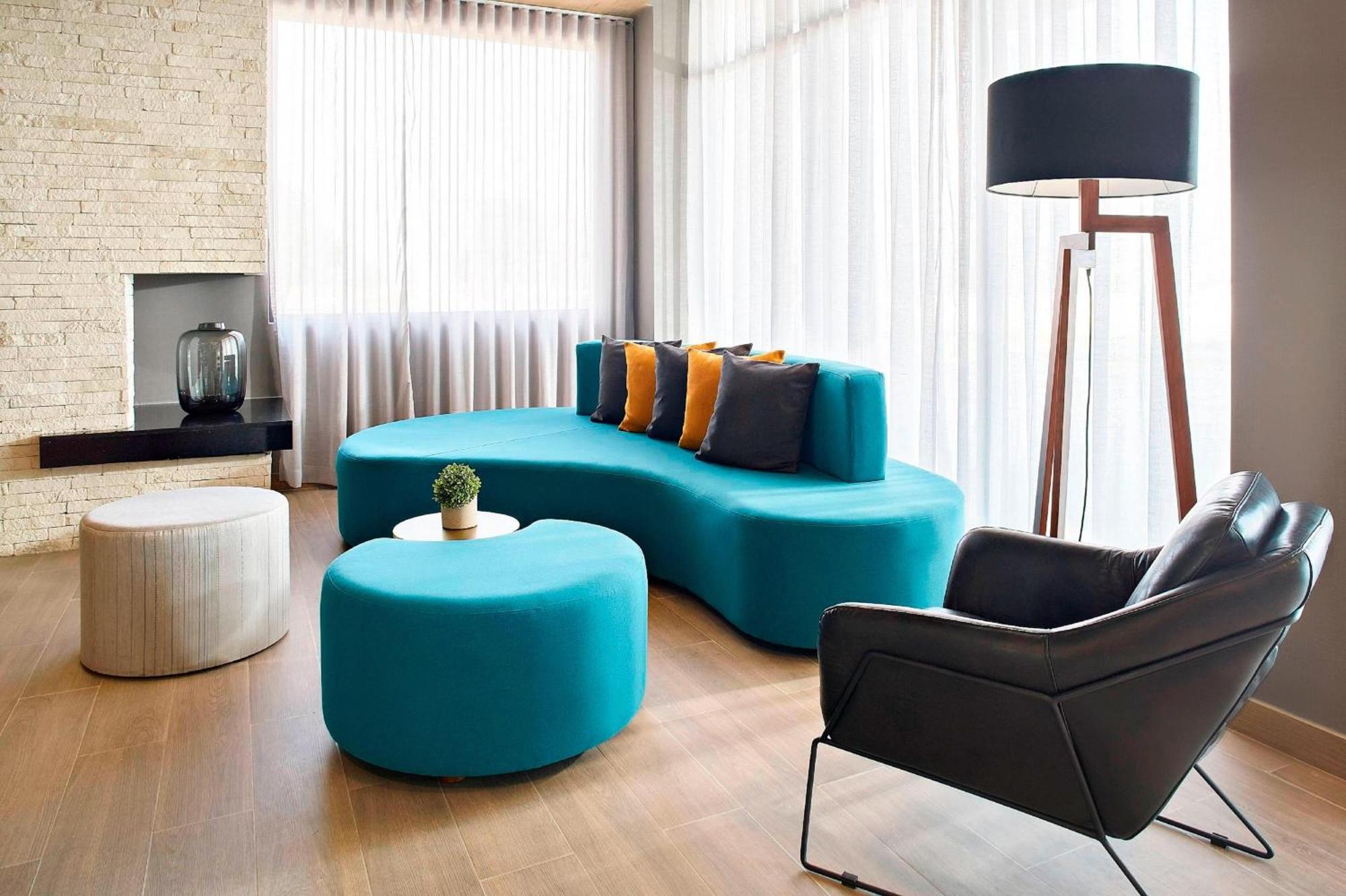 Hotel Fairfield & By Marriott