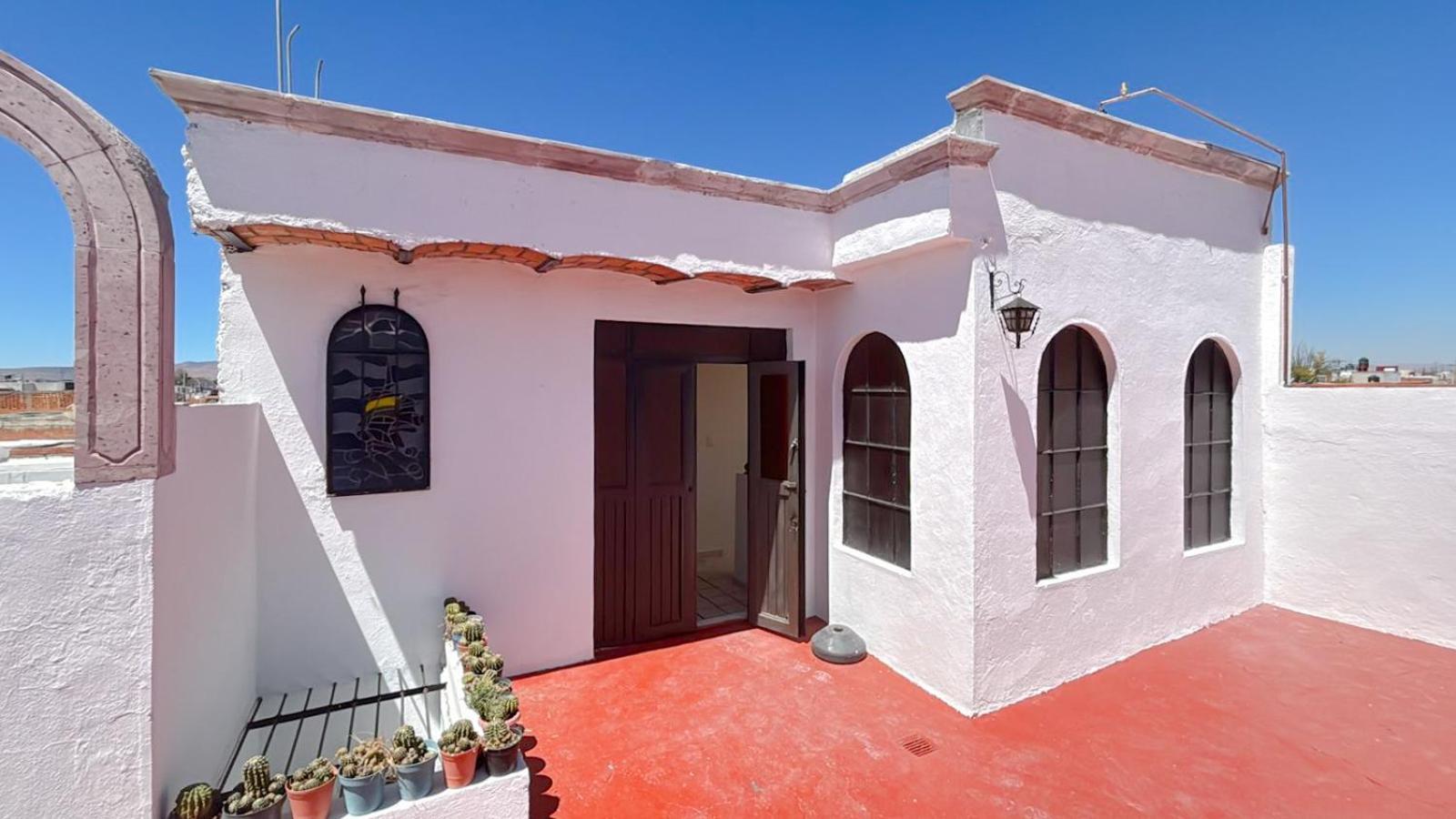 Gardenia Roof Hostel