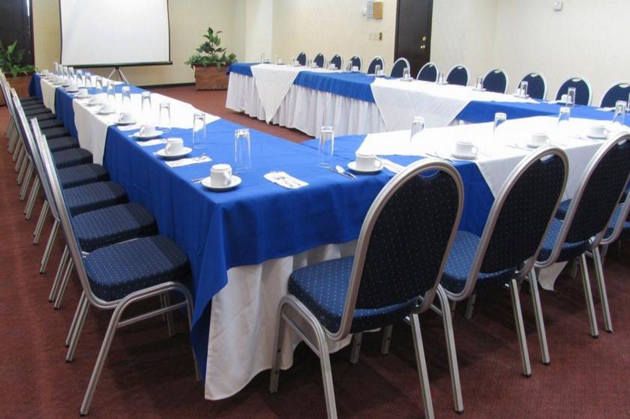 Aranzazu Plaza Kristal 3*