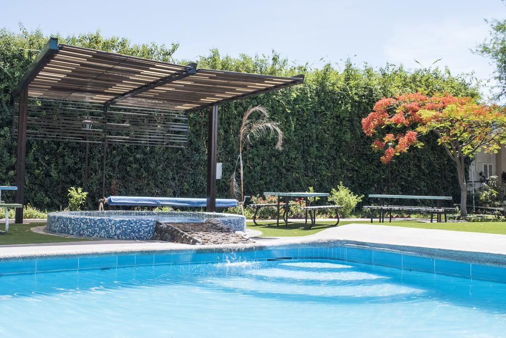 Medrano Tematicas And Business 4*