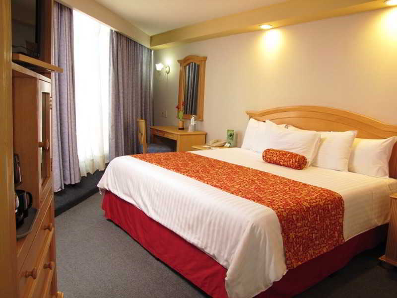 Hotel Aranzazu Plaza Kristal 3*