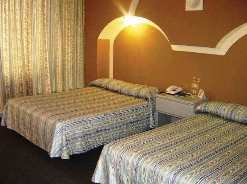 La Cascada Hotel