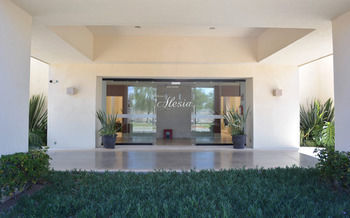 Alesia Boutique & 3*