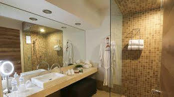 Alesia Boutique & 3*