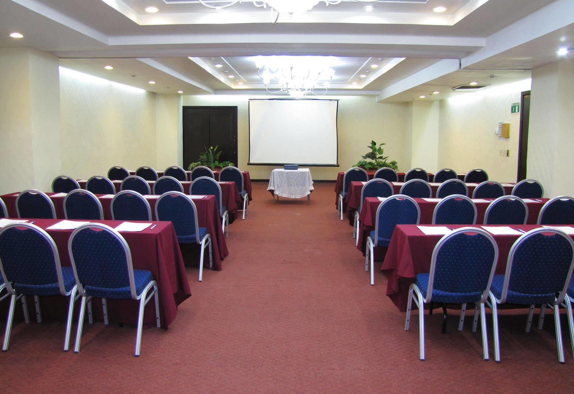 Hotel Aranzazu Plaza Kristal