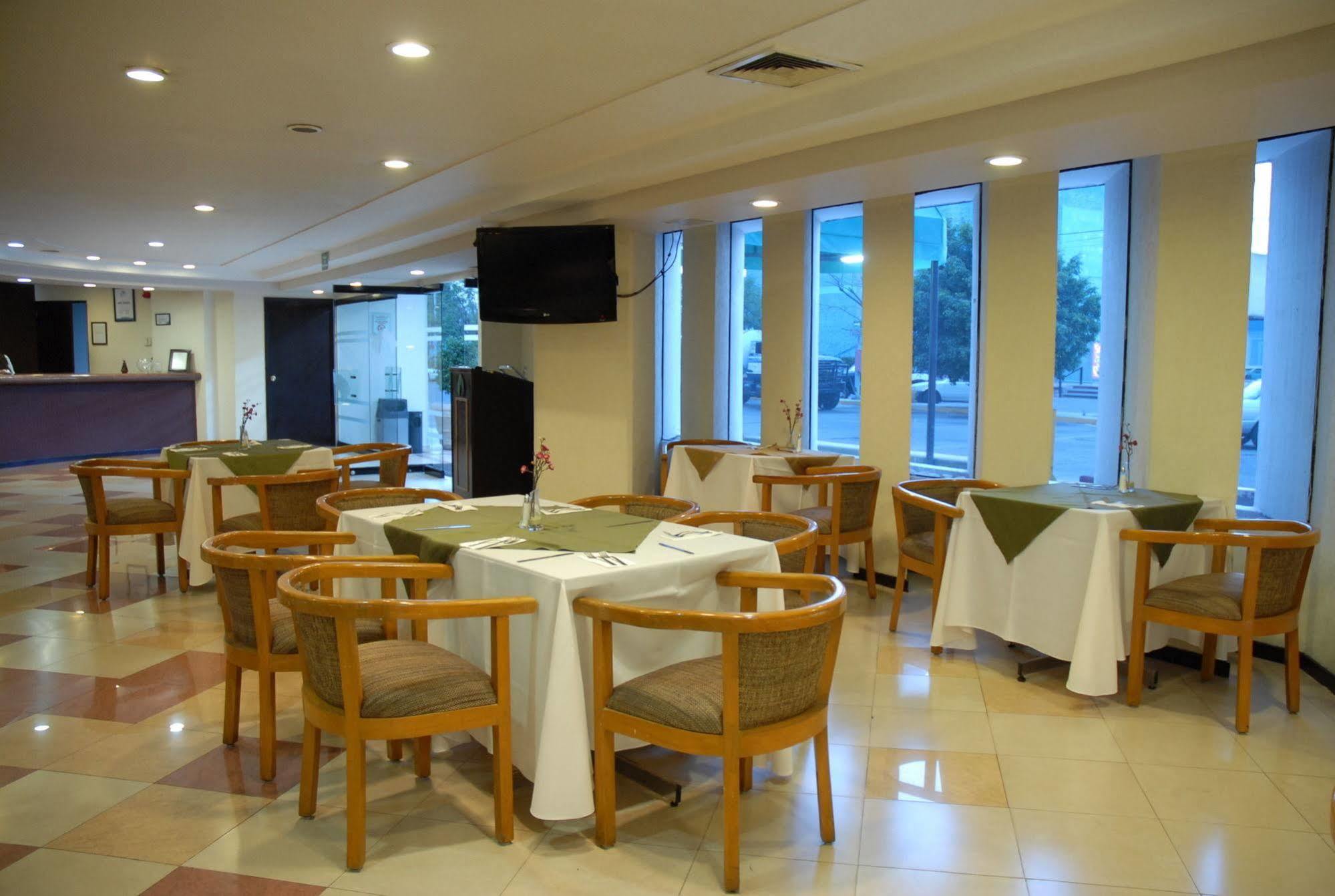 Aranzazu Plaza Kristal 3*