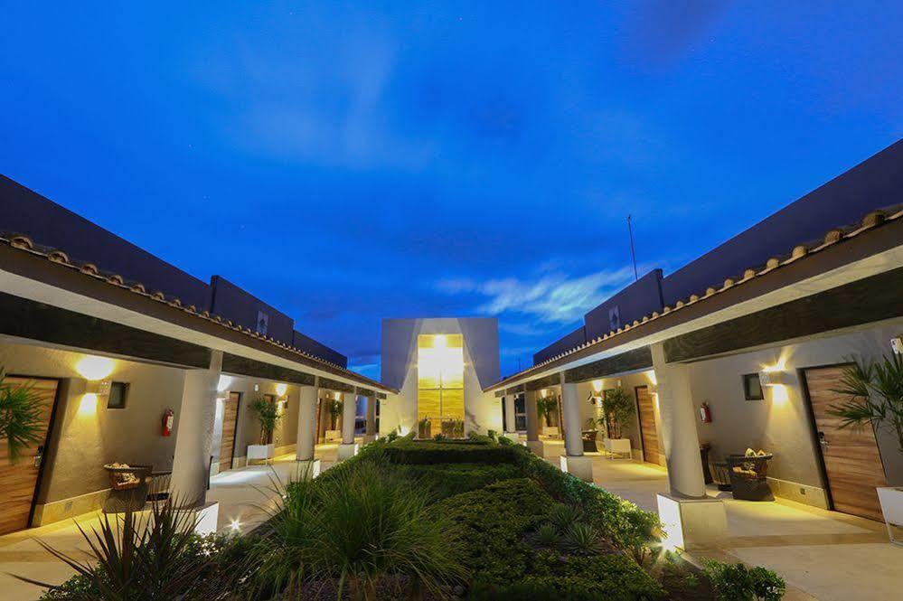 Alesia Boutique & 3*
