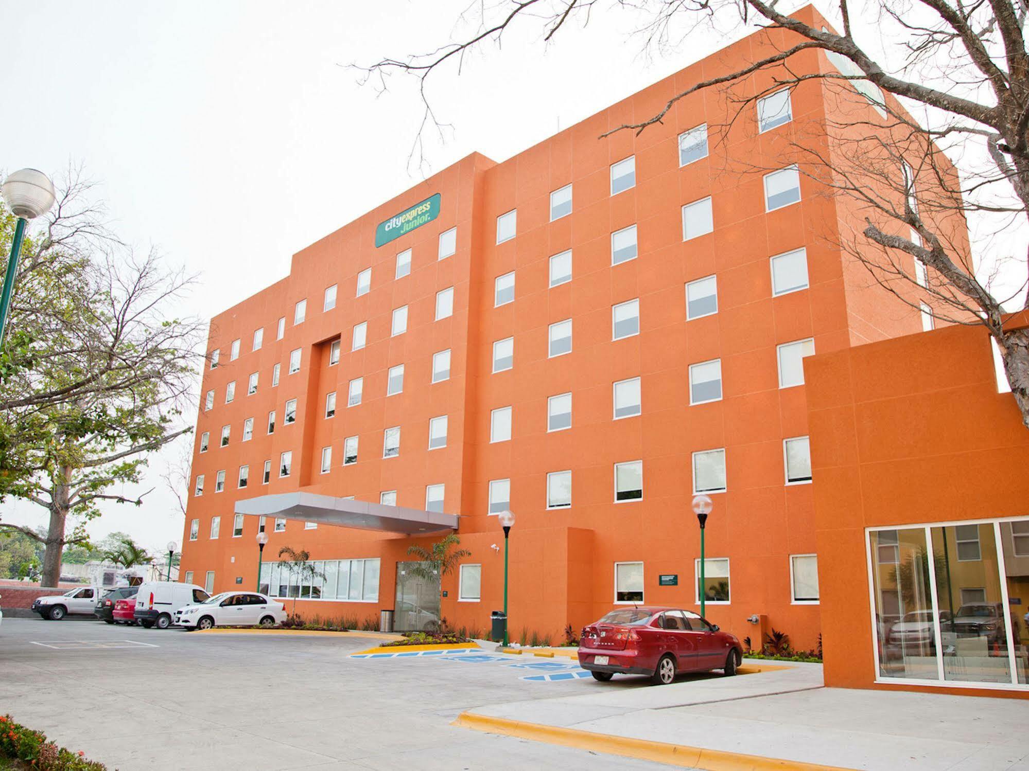 Hotel Express Junior Centro Aguascalientes