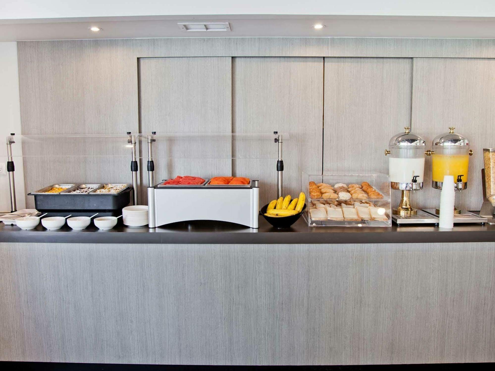 Express Junior Centro Hotel 3*