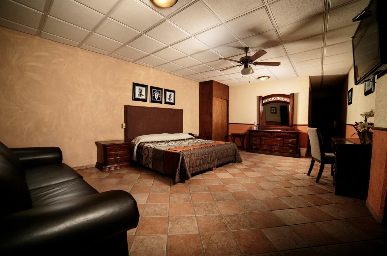 La Mansion Suiza Hotel 4*