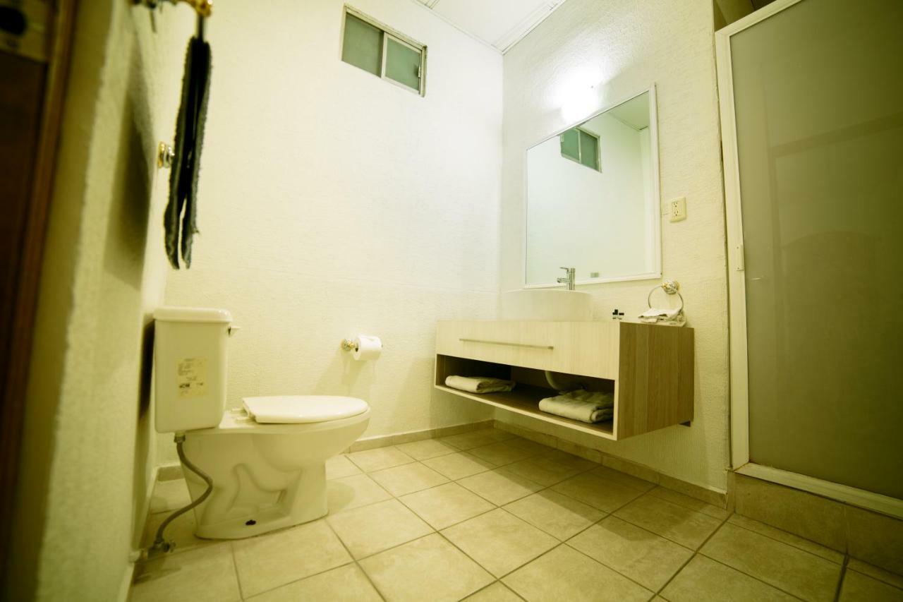 La Mansion Suiza Hotel 4*