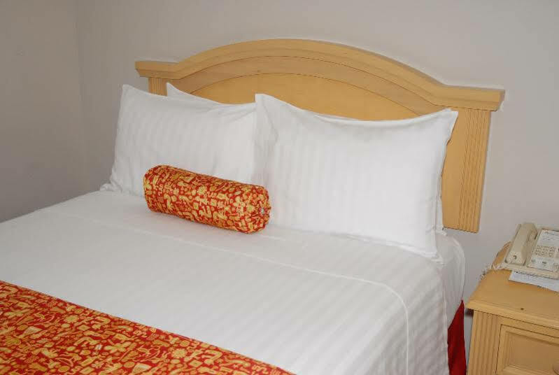 Hotel Aranzazu Plaza Kristal 3*